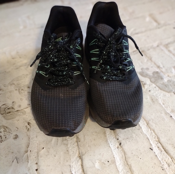 Nike - Picture 5 of 5